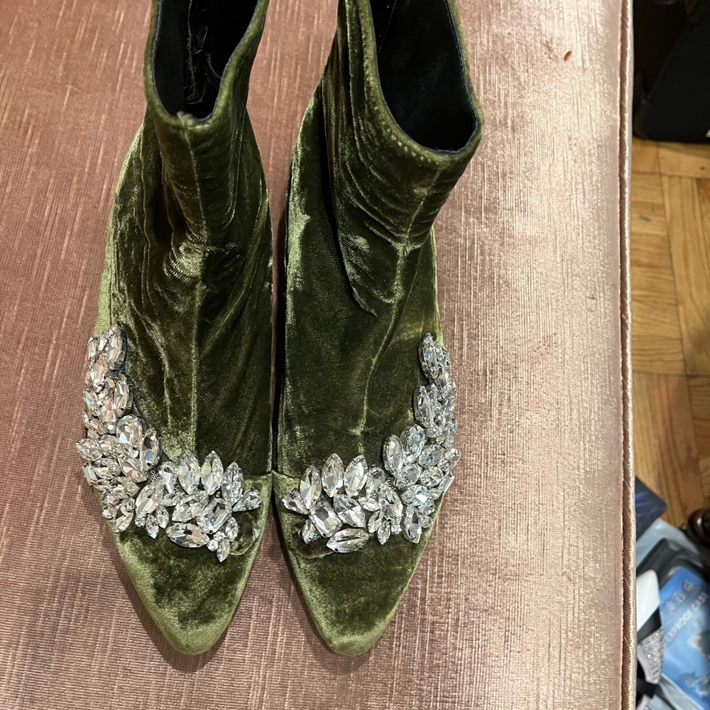 Green booties - Picture 16 of 16